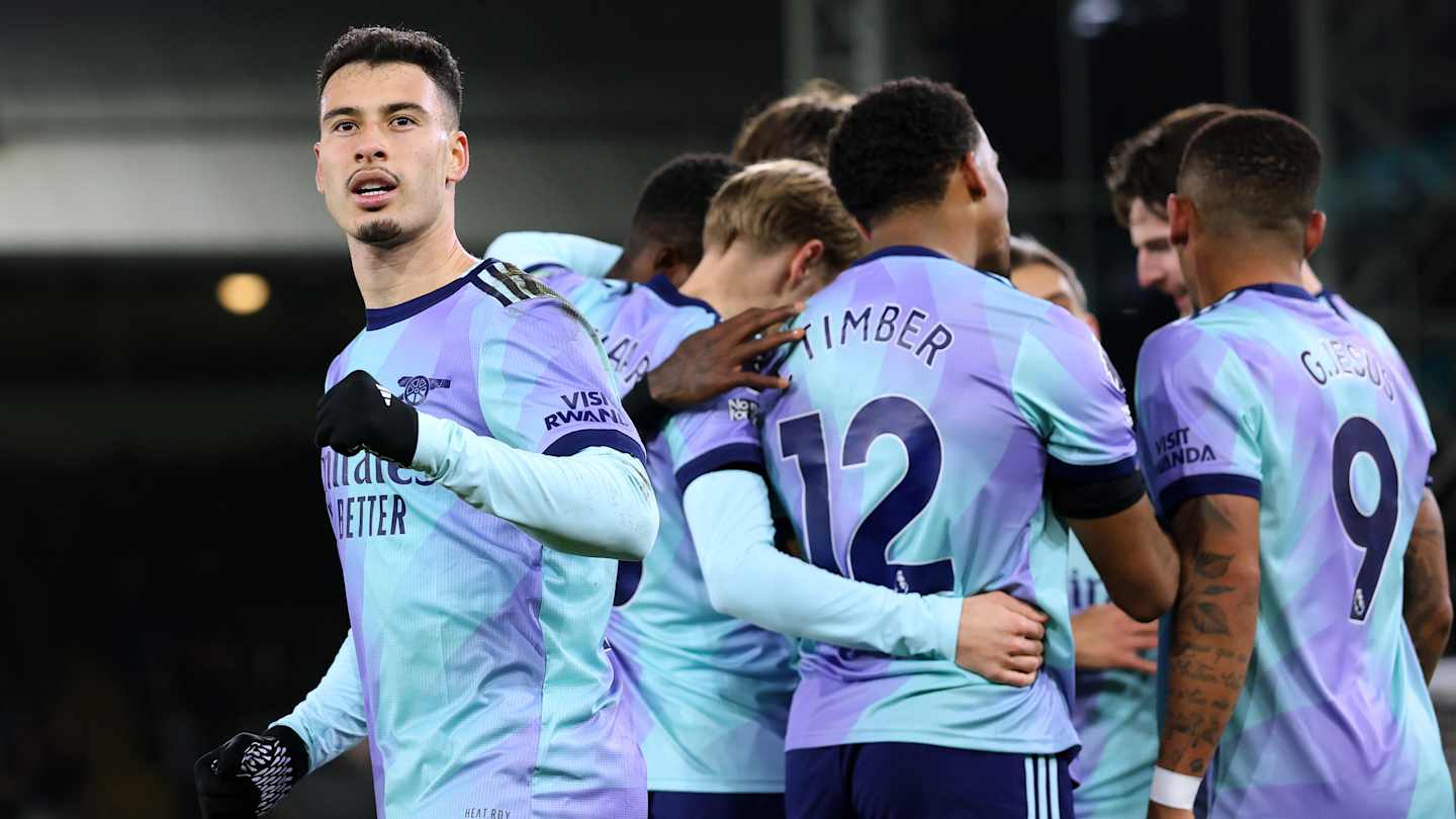 Arsenal break all-time English football league record in Crystal Palace thrashing