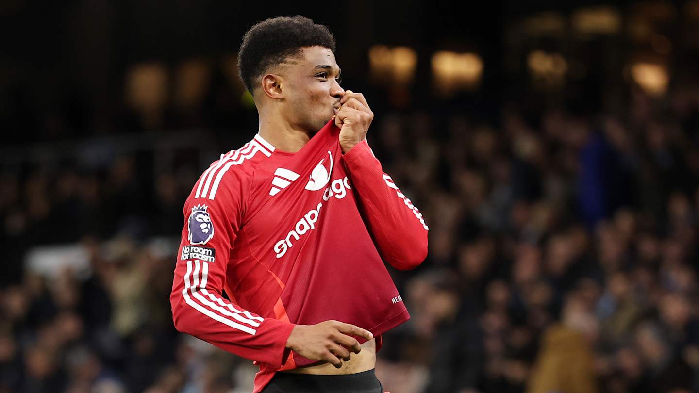 Former Man Utd coach explains why Erik ten Hag overlooked Amad Diallo